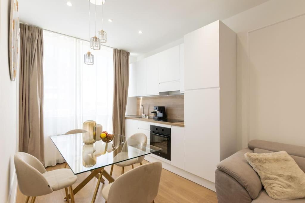 We Home - Prada Luxury Suites Milaan Buitenkant foto